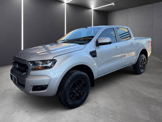 FORD RANGER 2.2 XLS 4X4 CD 16V DIESEL 4P AUTOMÁTICO FORD RANGER 2.2 XLS 4X4 CD 16V DIESEL 4P AUTOMÁTICO